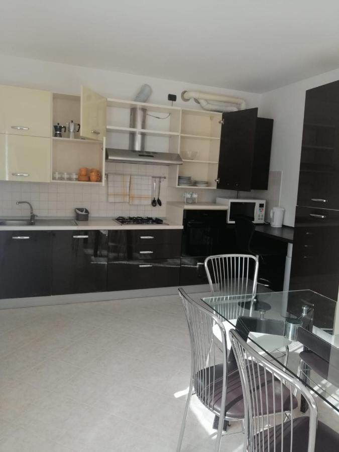 S.g. House Apartment